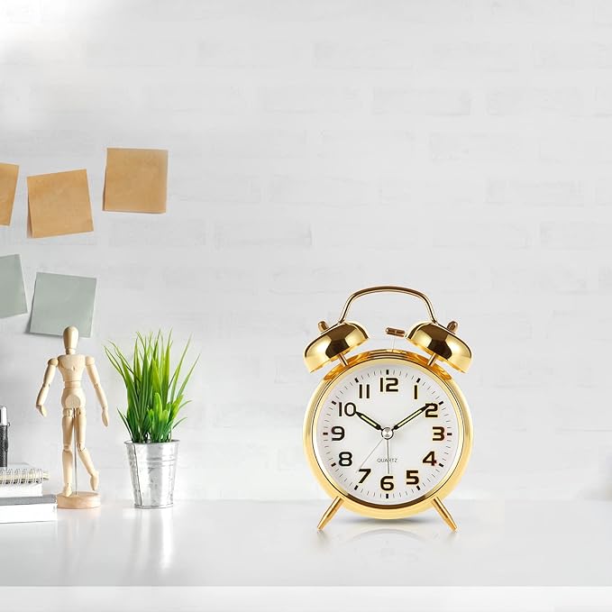 Super Loud Alarm Clock for Heavy Sleepers,4 inches Twin Bell Alarm Clock with Backlight,Battery Operated,Silent Non Ticking,for Kids,Adults,Bedrooms,Retro Decor Desk Analog Clocks. (Golden)