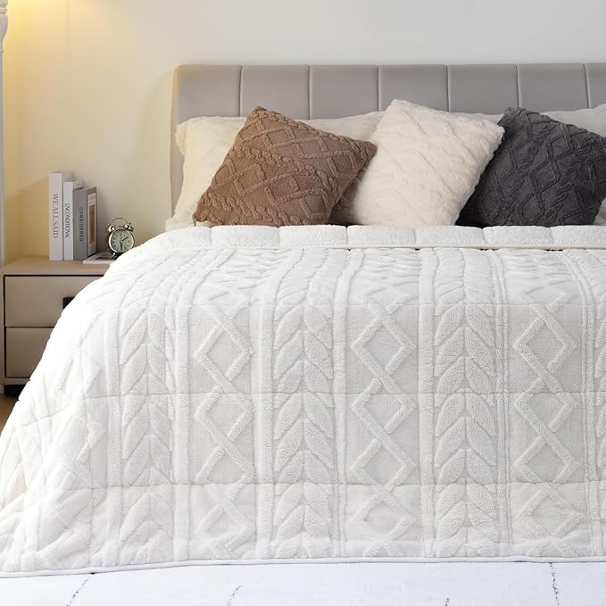 Cottonblue Weighted Blanket 15lbs for Twin/Full Ded - Plush Jacquard Sherpa Bed Blanket for Deep Sleep and Relaxation, Heavy Calm Blankets with Cemaric Beads, 48x72 Inches, Cream White
