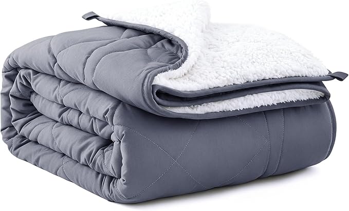 OMYSTYLE Sherpa Reversible Weighted Blanket, Cooling Heavy Blanket for Adults, Reversible Design with Plush Sherpa Fleece and Velvety Brushed, Queen Size(20lbs, 80''x87''), All Season Use, Dark Grey