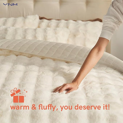 YnM Ultra-Soft Weighted Blanket, Fluffy Bubble Cuddle Heavy Bed Blanket, Plush Faux Fur Big Comforter, Soft & Warm Home Decor Piece (Cream, 90''x90'' 15lbs, Full/Queen)
