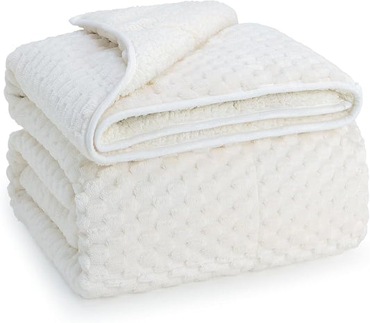 Super Soft Luxury Fleece Sherpa Weighted Blanket 15 lbs for Adults, Turtle Shell Fuzzy Cozy Warm Weighted Throw for Winter, Ceramic Beads Washable Heavy Blankets for Couch Bed, Cream White, 48"x72"