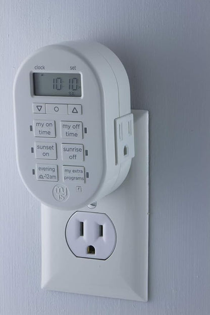 myTouchSmart Simple Set 7-Day Digital Timer, 1 Grounded Outlet Timer, Sunrise-Sunset Indoor Timer Outlet, Programmable ON/OFF Plug Timer, 125V Light Timer, Lamp Timer, Seasonal Lights, White, 33860