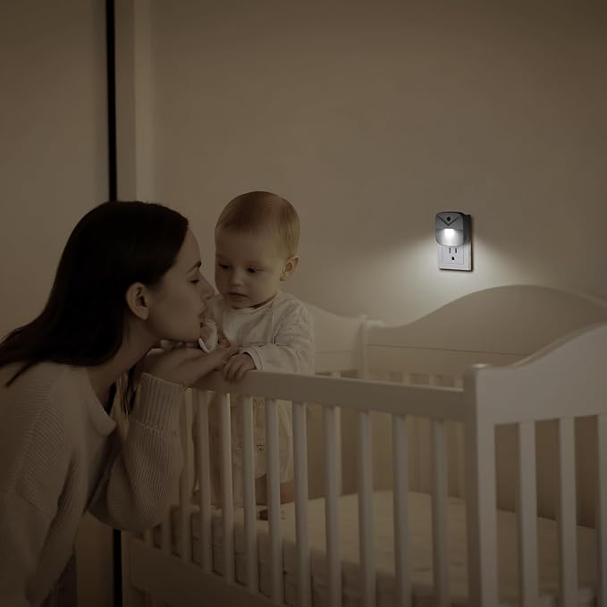 KINUR 6 Pack LED Night Light Plug into Wall, Daylight White Color Dusk to Dawn Sensor Automatic on and Off for Kids, Nursery, Bedroom, Bathroom, Hallway, Stairs, Kitchen