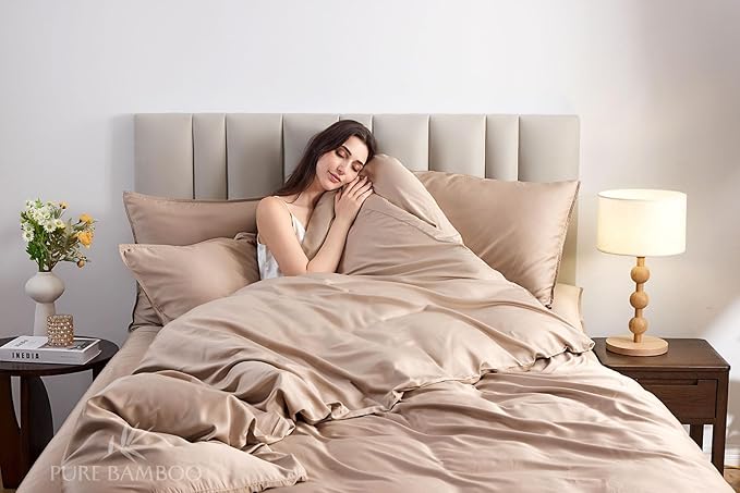 Pure Bamboo Duvet Insert King Size (106x92 in) - Ultra Soft Quilted Duvet Insert with 8 Corner & Side Loops, Double Stitching, Satin Piping - Luxuriously Soft (King, Lightweight)