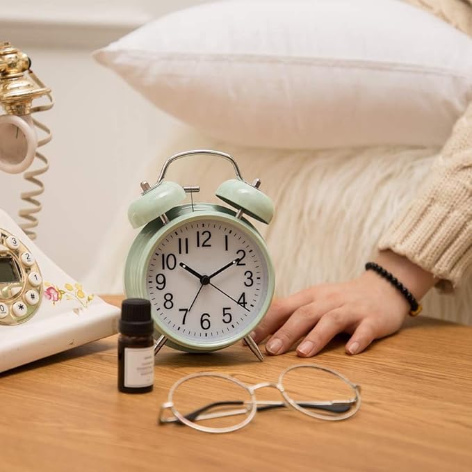 Loud Alarm Clock for Heavy Sleepers Adults, Metal 4 Inches Twin Bell Battery Operated Alarm Clocks for Bedrooms Decoration, Silent Non-Ticking Back-to-School Gift (Mint Green)