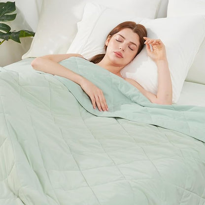 Cozy Bliss Cooling Blanket for Hot Sleepers King Size, Q-Max 0.45 Cooling Comfort, Cold Blankets for Night Sweats Sleeping, Ultra-Cool Lightweight Breathable Summer Blanket for Bed, Mint Green