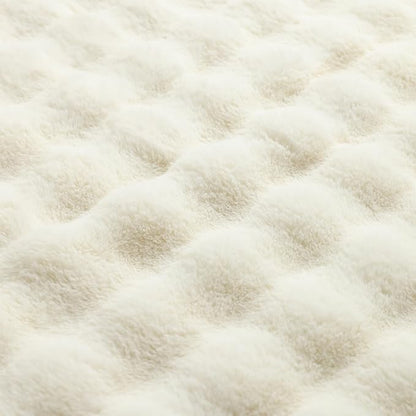 YnM Ultra-Soft Weighted Blanket, Fluffy Bubble Cuddle Heavy Bed Blanket, Plush Faux Fur Big Comforter, Soft & Warm Home Decor Piece (Cream, 90''x90'' 20lbs, Full/Queen)