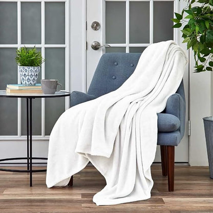 Cosy House Collection Everyday 1500 Series Fleece Blanket - College Dorm Room Essentials - All Season, Stays Fresh & Clean - Soft, Breathable & Skin-Friendly (Twin/Twin XL, White)