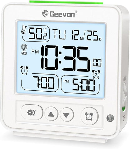 Geevon Small Digital Alarm Clock for Heavy Sleepers, Portable Travel Atomic Clock with Battery Powered, Compact Desk Table Clock with Auto Light Night, Dual Alarms, 8s Backlight for Bedroom, White