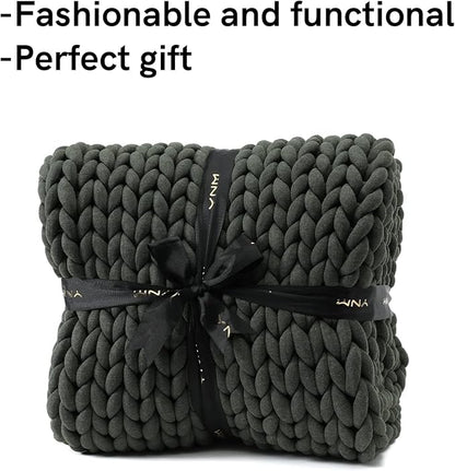 YnM Weighted Blanket, Handmade Chunky Knitted Design, Soft and Cozy, Temperature Regulating and Breathable, Machine Washable Throw for Sleep or Home Decor (Forest Green, 50x60 Inch, 10lbs)