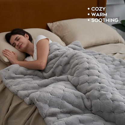 YnM Fluffy Weighted Blanket (Light Grey, 50''x60'' 10lbs) Luxury & Fuzzy Faux Fur Weighted Blanket Throw, Cosy & Relaxing Blanket, Home Decor Piece