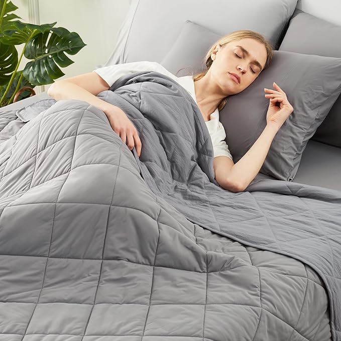 Cozy Bliss Cooling Blanket for Kids Hot Sleepers, Q-Max 0.45 Cooling Comfort, Cold Blankets for Night Sweats Sleeping, Ultra-Cool Lightweight Breathable Blanket for Travel, Glacial Grey 40"x60"