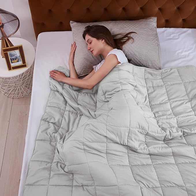 L'AGRATY Weighted Blanket - 60"x80" 15lbs Cooling Breathable Heavy Blanket Microfiber Material with Glass Beads for Adult All-Season Summer Fall Winter Soft Thick Comfort