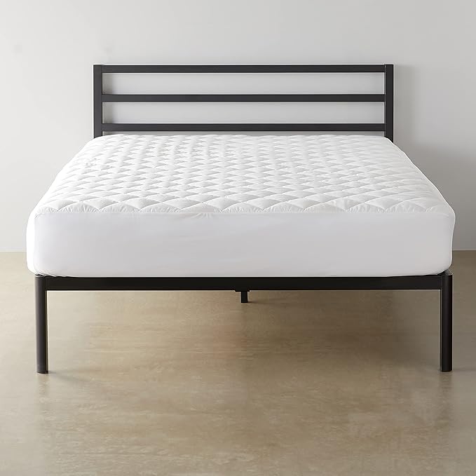 Amazon Basics Hypoallergenic Quilted Plush and Breathable Mattress Topper Pad, 18 Inches Deep, Queen, White