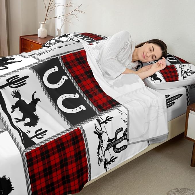 Rustic Farmhouse Horse Kids Sheet King Size,Western Cowboy Cactus Bedding Set,Boys Girls Adults Room Decor,Geometric Plaids Arrows Boho Red Xmas Bed Sheet Set 4pcs(Fitted + Flat + 2 Pillowcases)
