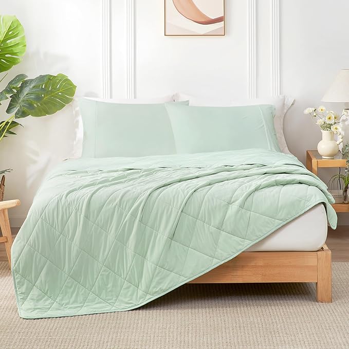 Cozy Bliss Cooling Blanket for Hot Sleepers King Size, Q-Max 0.45 Cooling Comfort, Cold Blankets for Night Sweats Sleeping, Ultra-Cool Lightweight Breathable Summer Blanket for Bed, Mint Green