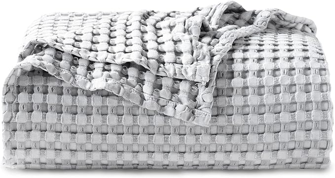 Bedsure Cooling Cotton Waffle King Size Blanket - Lightweight Breathable Blanket of Rayon Derived from Bamboo for Hot Sleepers, Luxury Throws for Bed, Couch and Sofa, Grey, 104x90 Inches