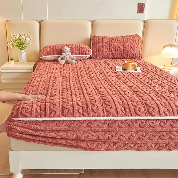 Queen Size Luxury Velvet Mattress Cover - Warm Thicken Mattress Protector with Elastic Band, Soft Fitted Sheet Deep Pocket 12In Topper - Bed Bedroom Sleep Comfort