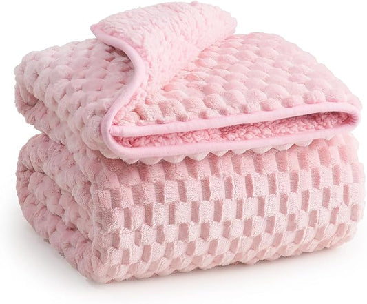 Super Soft Luxury Fleece Sherpa Weighted Blanket for Teens, 7lbs Small Weighted Lap Blanket for Adult, Turtle Shell Cozy Warm Throw for Winter, Compact Heavy Blanket for Sleep & Travel, Pink, 41"x60"