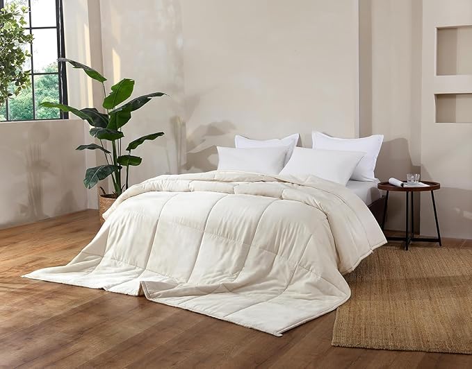 NATUREFIELD Lightweight Bamboo Quilt Twin Size – Cooling Summer Comforter Only, Rayon from Bamboo Cover, Breathable Box Stitch Spring Bedding with 200g Fill (125 GSM), 68x90 Inch, Beige