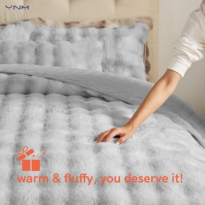 YnM Ultra-Soft Weighted Blanket, Fluffy Bubble Cuddle Heavy Bed Blanket, Plush Faux Fur Big Comforter, Soft & Warm Home Decor Piece (Light Grey, 90''x90'' 15lbs, Full/Queen)