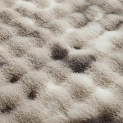 YnM Ultra-Soft Weighted Blanket, Fluffy Bubble Cuddle Heavy Bed Blanket, Plush Faux Fur Big Comforter, Soft & Warm Home Decor Piece (Tie-dye Brown, 90''x104'' 20lbs, King/Ca King)