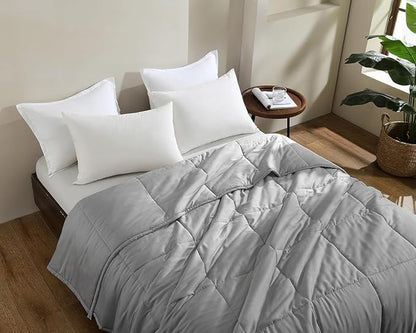 NATUREFIELD Lightweight Bamboo Quilt Queen Size – Cooling Summer Comforter Only, Rayon from Bamboo Cover, Breathable Box Stitch Spring Bedding with 200g Fill (125 GSM), 90x90 Inch, White