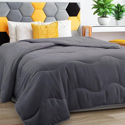 Lightweight Comforter Cooling Grey, All Season Duvet Insert Breathable King Size Summer Bedding, Soft Microfiber Cool Down Alternative Quilt with Corner Tabs, 102x90 inch