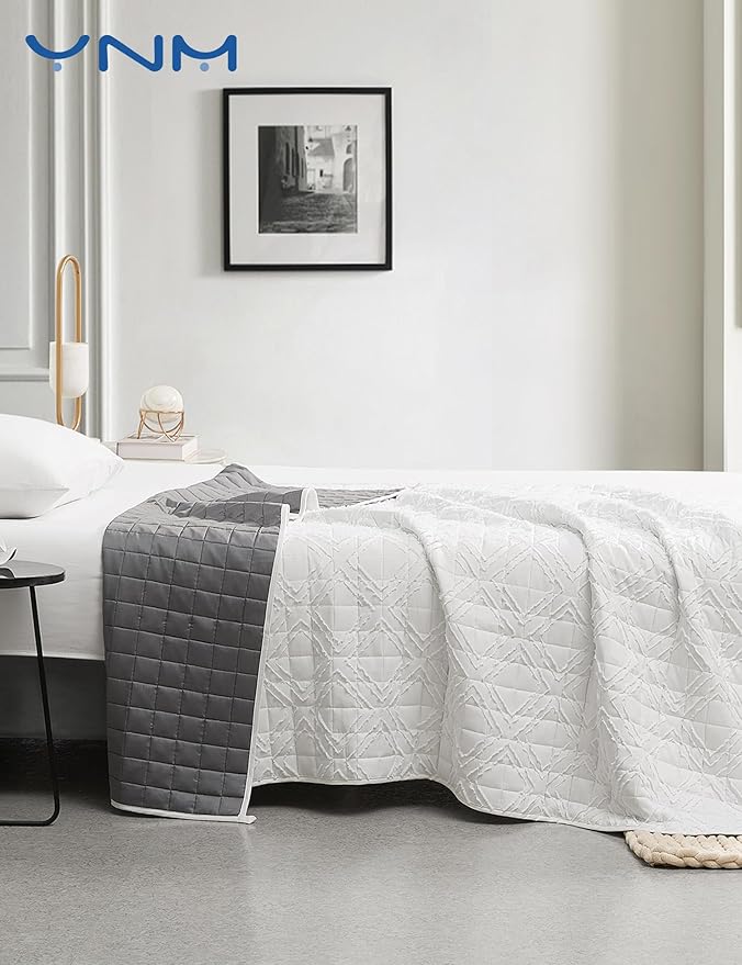 YnM Exclusive Cooling Weighted Blanket Rayon Derived from Bamboo, Bed Blanket for One Person of 140lbs, Ideal for Queen/King Bed (48x72 Inches, 15 Pounds, Cutting Motif/Rayon Derived from Bamboo)