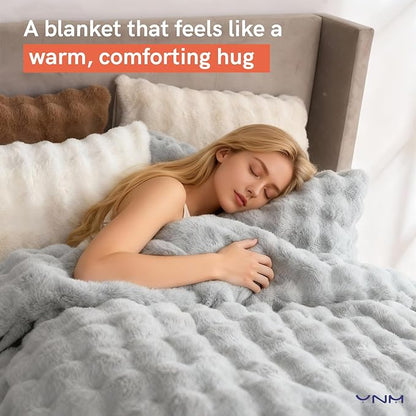 YnM Ultra-Soft Weighted Blanket, Fluffy Bubble Cuddle Heavy Bed Blanket, Plush Faux Fur Big Comforter, Soft & Warm Home Decor Piece (Light Grey, 90''x90'' 25lbs, Full/Queen)