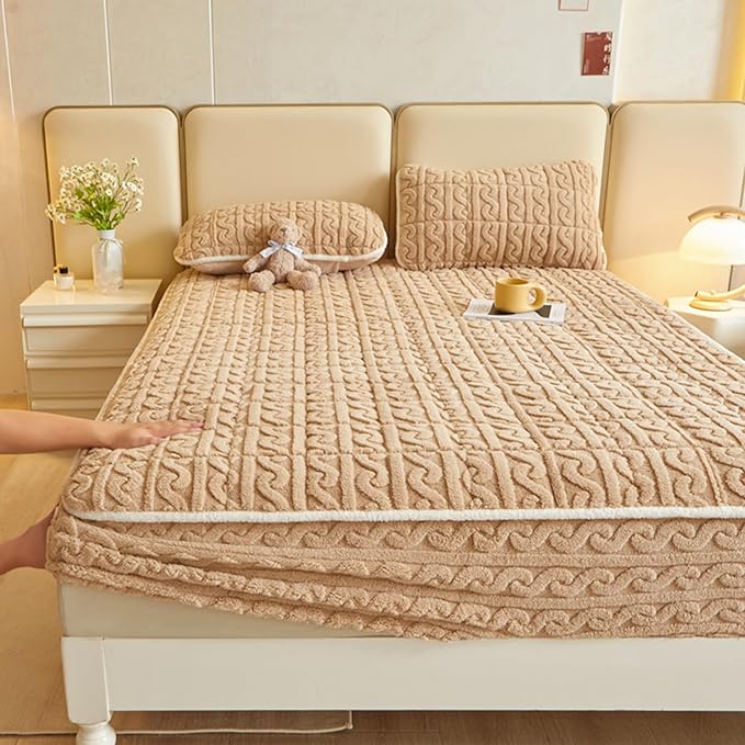 Queen Size Luxury Velvet Mattress Cover - Warm Thicken Mattress Protector with Elastic Band, Soft Fitted Sheet Deep Pocket 12In Topper - Bed Bedroom Sleep Comfort