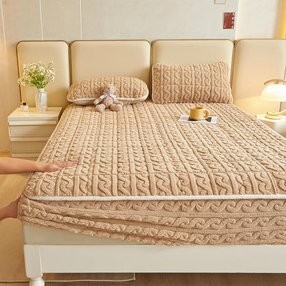 Queen Size Luxury Velvet Mattress Cover - Warm Thicken Mattress Protector with Elastic Band, Soft Fitted Sheet Deep Pocket 12In Topper - Bed Bedroom Sleep Comfort