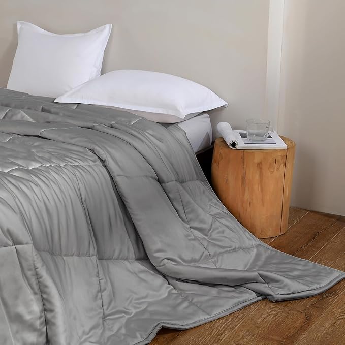NATUREFIELD Lightweight Bamboo Quilt King Size – Cooling Summer Comforter Only, Rayon from Bamboo Cover, Breathable Box Stitch Spring Bedding with 200g Fill (125 GSM), 106x90 Inch, Gray