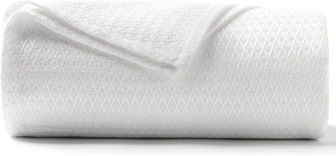DANGTOP Cooling Blankets, 100% Rayon Derived from Bamboo, Absorbs Body Heat to Keep Cool on Warm Night, Ultra-Cool Lightweight Blanket(90x108 inches, White)