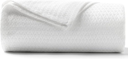 DANGTOP Cooling Blankets, 100% Rayon Derived from Bamboo, Absorbs Body Heat to Keep Cool on Warm Night, Ultra-Cool Lightweight Blanket(90x108 inches, White)