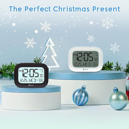 Geevon Small Digital Atomic Alarm Clock for Bedroom, Portable Battery Operated Travel Desk Clock for Heavy Sleepers, with 10s Backlight, Temperature, 3 Inch Display, Black