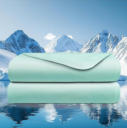 Cooling Comforter, Summer Blanket for Hot Sleepers- All Season Bedding Bedding to Keep Cool for Night Sweats, Breathable Lightweight Soft & Silk Smooth, 90x90 Inches, Queen Size (Light Green)