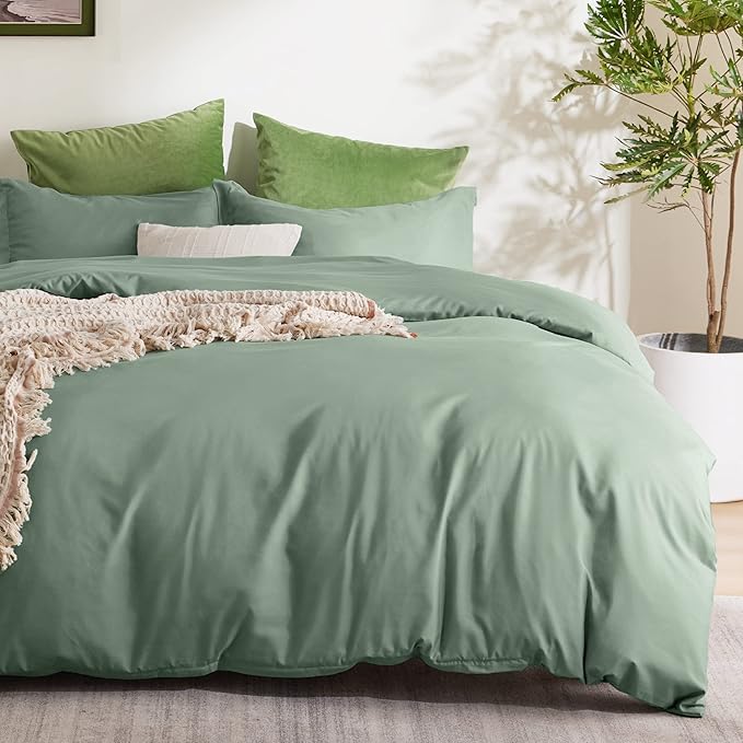 Bedsure Duvet Cover Queen Size - Only Includes 1 Duvet Cover (90"x90"), Hotel Luxury Soft Double Brushed All Season Bedding for Kids & Adults, Zipper Closure, NO Comforter, Sage Green