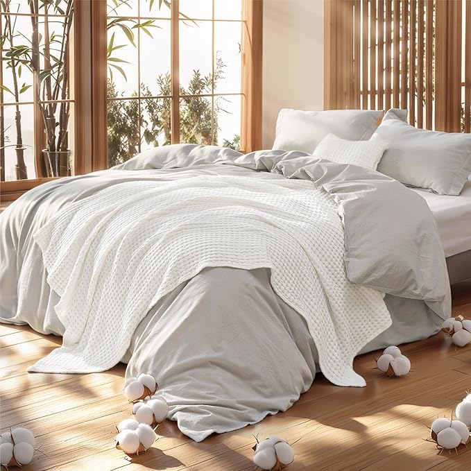 Bedsure 5 Pieces Cotton Comforter Set with Cotton Waffle Throw Blanket - Beige Queen Comforter, Pillow Shams, White Cooling Blanket of Rayon Derived from Bamboo for Hot Sleepers, Throw Pillow