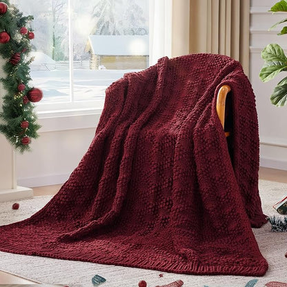 Knitted Weighted Blanket for Adult, Chunky Knit Weighted Throw for Sleep 60"*80" 17lbs, Cooling Breathable Machine Washable Heavy Blanket for Room Decor (Red, Queen)