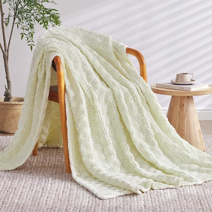Knitted Weighted Blanket for Adult, No Beads Heavy Blanket 60” x 80'' 12lbs, Breathable Chunky Knit Blanket, Cooling Weighted Blanket for Hot Sleepers, Christmas Home Decor (Cream White)