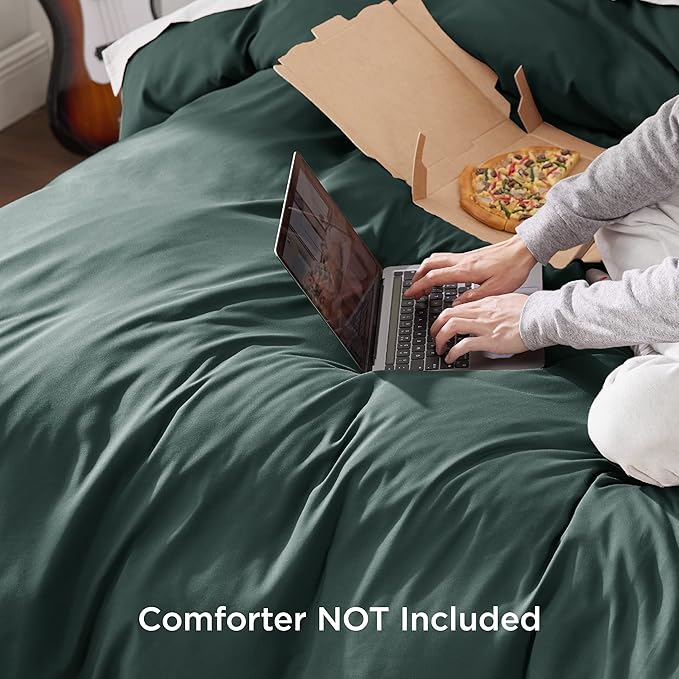 Bedsure Duvet Cover Queen Size - Soft Double Brushed Bedding Set for Kids & Adults, Zipper Closure, 3 Pieces, Includes 1 Duvet Cover (90"x90") & 2 Pillow Shams, NO Comforter, Forest Green