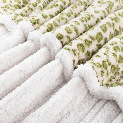 Electric Heated Blanket Throw Size 50"×60" with 9 Heating Levels & 1-10 Hs auto Off, Heating Throw Double Sided Sherpa, Energy Efficient, Machine Washable, Leopard Print Green & White