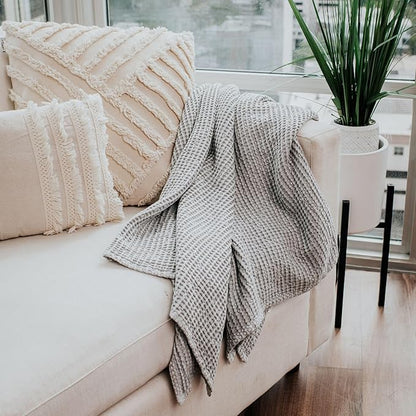 SNUGGLEVIDA Bamboo Cooling Blanket - Temperature Regulating Waffle Blanket for Comfortable Sleep - Throw for Sensitive Skin - Hypoallergenic, Breathable, Machine Washable