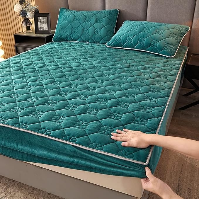 Milk Velvet Checkered Bedding Mattress Cover, Super Soft Elastic Bed Sheets with Pillowcase - Washable 12'' Deep Pocket Mattress Pad