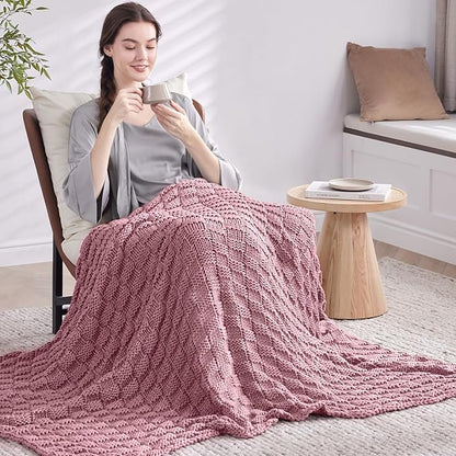 Knitted Weighted Blanket for Adult, No Beads Heavy Blanket 60” x 80'' 10lbs, Breathable Chunky Knit Blanket, Cooling Weighted Blanket for Hot Sleepers, Christmas Home Decor (Pink)