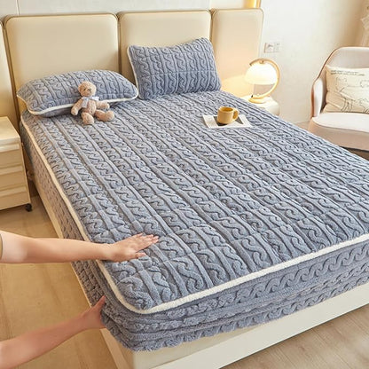 Queen Size Luxury Velvet Mattress Cover - Warm Thicken Mattress Protector with Elastic Band, Soft Fitted Sheet Deep Pocket 12In Topper - Bed Bedroom Sleep Comfort