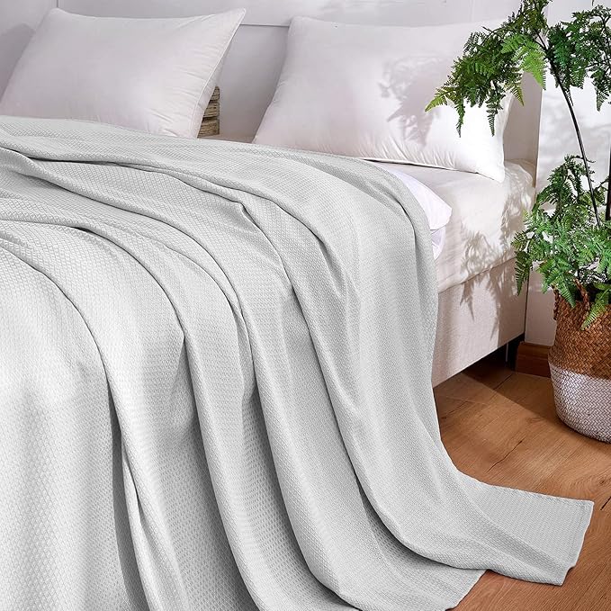 DANGTOP Cooling Blankets, 100% Rayon Derived from Bamboo, Absorbs Body Heat to Keep Cool on Warm Night, Ultra-Cool Lightweight Blanket(79x91 inches, Grey)