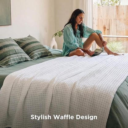 Bedsure Cooling Cotton Waffle Full Size Blanket - Lightweight Breathable Blanket of Rayon Derived from Bamboo for Hot Sleepers, Luxury Throws for Bed, Couch and Sofa, White, 80x90 Inches