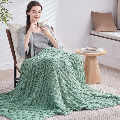 Knitted Weighted Blanket for Adult, No Beads Heavy Blanket 48” x 72'' 15lbs, Breathable Chunky Knit Blanket, Cooling Weighted Blanket for Hot Sleepers, Christmas Home Decor (Light Green)